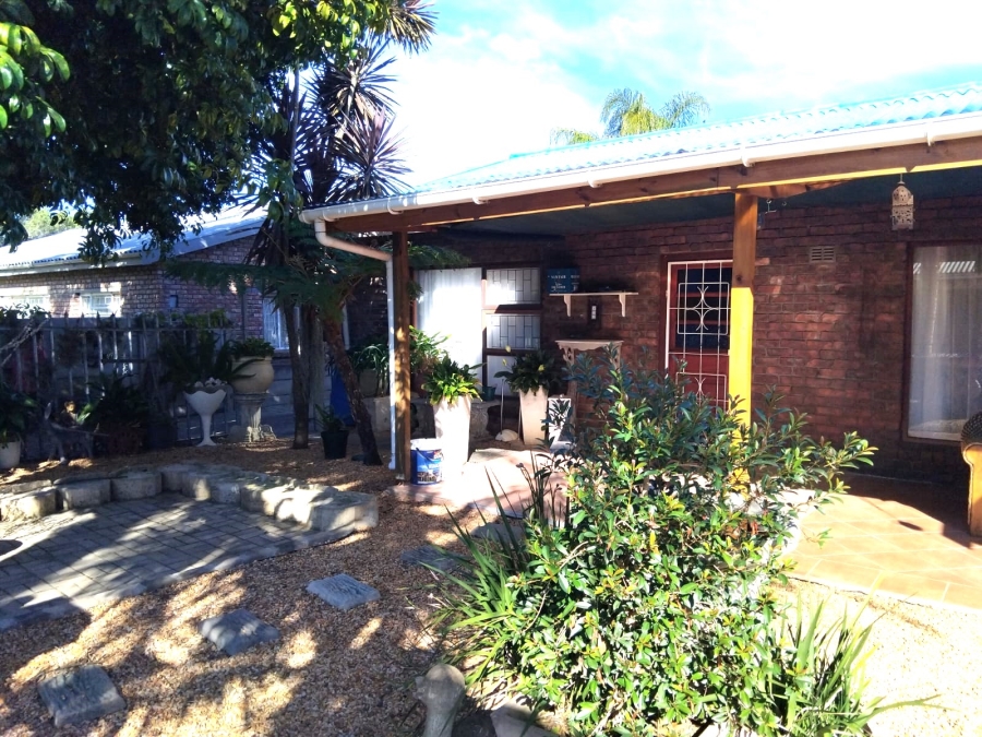 4 Bedroom Property for Sale in Riversdale Western Cape